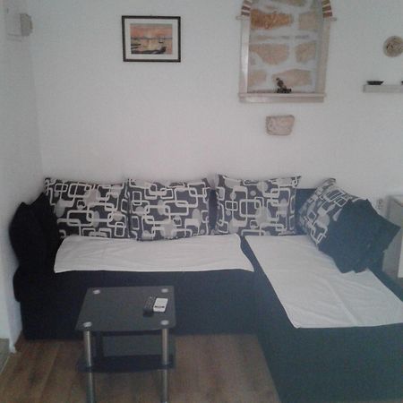 Metti Apartments 1 Kmeti 外观 照片